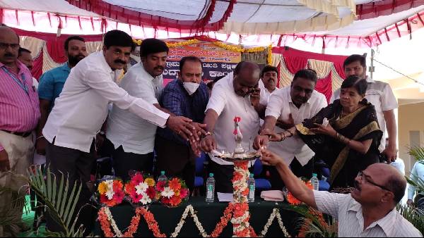 HD Kumaraswamy Outraged Against CM Basavaraj Bommai For Halal Cut Controversy