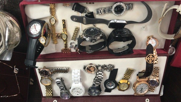 ACB Raid On 9 BDA Mediators Houses in Bengaluru