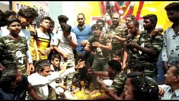 James Movie Show In Shivamogga, Fans Celebrates Puneeth Rajkumars Birthday