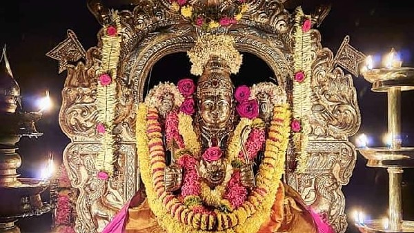  ಬಪ್ಪಬ್ಯಾರಿಯ ದೋಣಿ ಮೂಲ್ಕಿಯಲ್ಲಿ ನದಿ ಮಧ್ಯೆ ನಿಲ್ಲುತ್ತದೆ