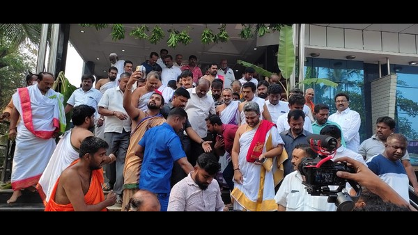 Let Central Leaders Come To Karnataka After The Injustice For The State Has Been Corrected Says HD Kumaraswamy