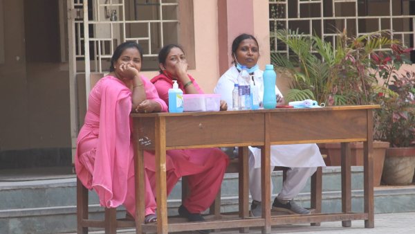 ಆಂಬುಲೆನ್ಸ್, ವೈದ್ಯರ ನಿಯೋಜನೆ