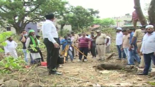 ದಾಖಲೆಗಳನ್ನು ಪರಿಶೀಲನೆ ಮಾಡಿ