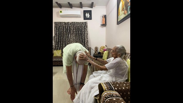 Prime Minister Narendra Modi Meets and Blessed From His Mother Hiraben in Gujarat