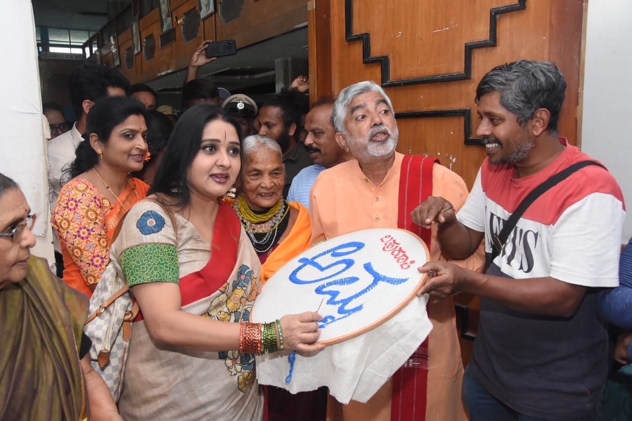 Padma Shri Awardee Tulsi Gowda Launches To a Bahuroopi National Rangotsava in Rangayana Padma Shri Awardee Tulsi Gowda Launches To a Bahuroopi National Rangotsava in Rangayana