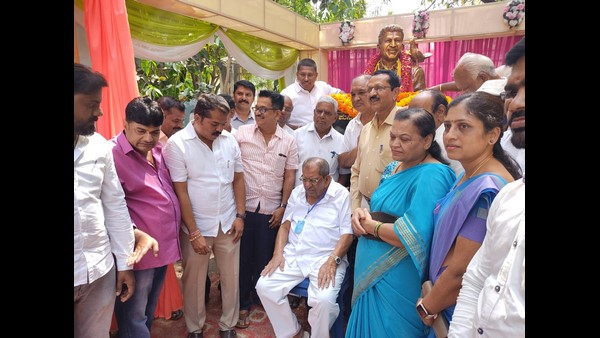 Davangere: Unveiling of Puneeth Anandagudu; MLA Shamanuru Shivasankarappa Remembered Appu Service Davangere: Unveiling of Puneeth Anandagudu; MLA Shamanuru Shivasankarappa Remembered Appu Service