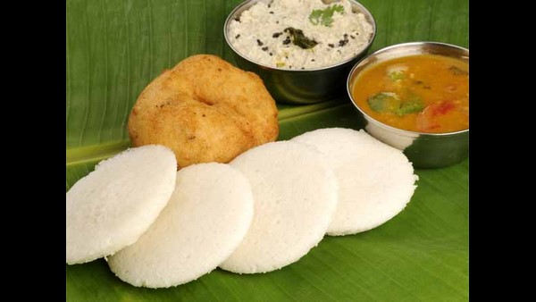 ಉಪಹಾರ ನಿಧಾನವಾಗಿ ಸೇವಿಸುವುದು ಮಾಡುತ್ತಾರೆ ಉಪಹಾರ ನಿಧಾನವಾಗಿ ಸೇವಿಸುವುದು ಮಾಡುತ್ತಾರೆ