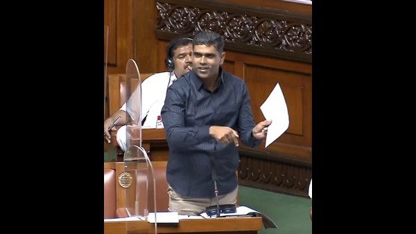  ವಿಧಾನಮಂಡಲದ ಅಧಿವೇಶನದ ವೇಳೆಯೂ ಇದನ್ನು ಗಮನಿಸಬಹುದಾಗಿದೆ