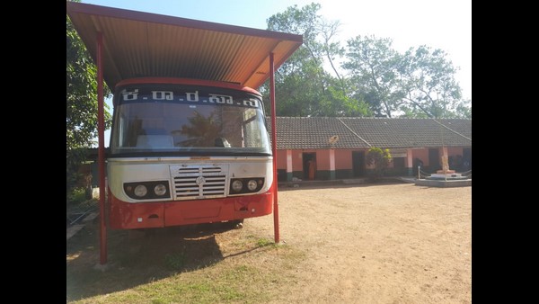  ಆರಾಮದಾಯಕವಾಗಿ ಕುಳಿತುಕೊಳ್ಳುವಂತೆ ವ್ಯವಸ್ಥೆ