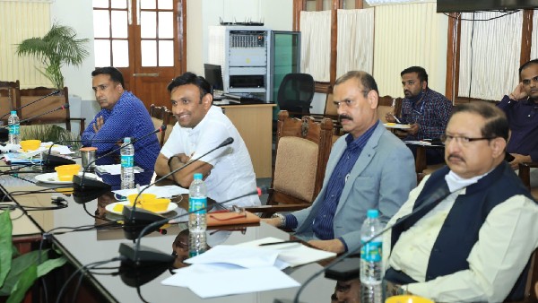 ವಿದ್ಯಾರ್ಥಿಗಳು ಸುರಕ್ಷಿತವಾಗಿ ಹಿಂದಿಗಿರುವುದೇ ಸೌಭಾಗ್ಯ: 