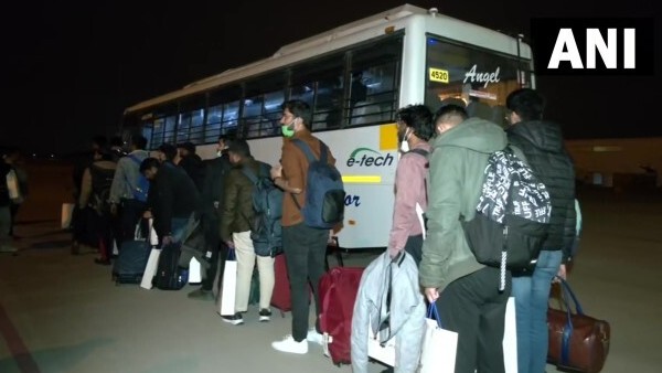  ಕೇಂದ್ರ ಮತ್ತು ರಾಜ್ಯ ಸರಕಾರದ ಸಚಿವರುಗಳೇ ಖುದ್ದಾಗಿ ಸ್ವಾಗತಿಸುತ್ತಿದ್ದಾರೆ