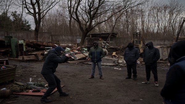  ಸೇನಾ ಬಿಕ್ಕಟ್ಟು ಸಾಧ್ಯತೆ