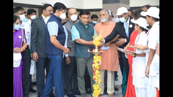 Aim To Corona Vaccination 20 Lakh Children In The Age Group of 12-14 Years Says Health Minister K Sudhakar Aim To Corona Vaccination 20 Lakh Children In The Age Group of 12-14 Years Says Health Minister K Sudhakar