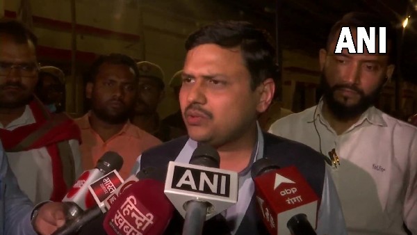 ಇವಿಎಂ ಸುರಕ್ಷತೆ ಬಗ್ಗೆ ವಾರಣಾಸಿ ಜಿಲ್ಲಾಧಿಕಾರಿ ಸ್ಪಷ್ಟನೆ 