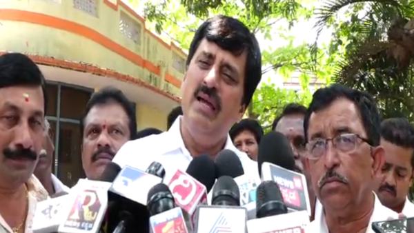 When HD Kumaraswamy Was CM, He Was Doing Business at the Hotel Alleges CP Yogeshwar