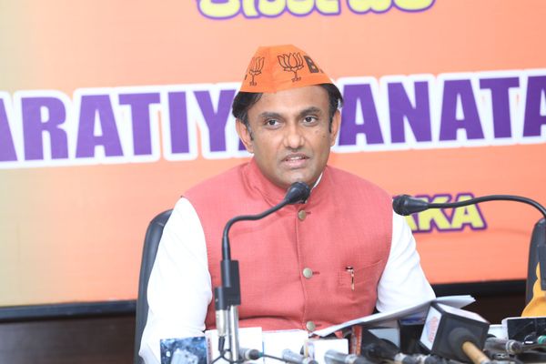 ಪ್ರಧಾನಿ ನರೇಂದ್ರ ಮೋದಿ ಕಾರ್ಯದ ಬಗ್ಗೆ ಸುಧಾಕರ್ ಹೊಗಳಿಕೆ 