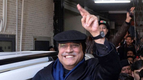 ಪಾಕ್ ಅಧ್ಯಕ್ಷರಾದ ಬಿಲಾವಲ್ ತಂದೆ ಜರ್ದಾರಿ: 