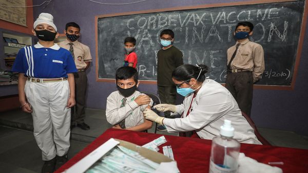 ದೇಶದಲ್ಲಿ ಈವರೆಗೂ ಎಷ್ಟು ಜನರಿಗೆ ಲಸಿಕೆ ವಿತರಣೆ? 