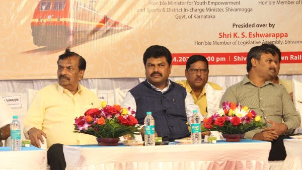 ವಿಮಾನ ನಿಲ್ದಾಣ, ಕೇಬಲ್ ಕಾರ್