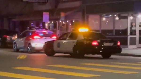 Twitterati Reactions to Driverless car pulled over by police in San Francisco 