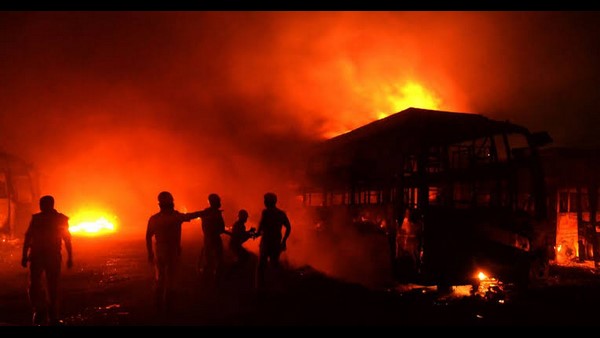  ಡಿ.ಜೆ.ಹಳ್ಳಿ ಮತ್ತು ಕೆ.ಜಿ.ಹಳ್ಳಿಯಲ್ಲಿ ನಡೆದ ಘಟನೆಯಲ್ಲೂ ಕಲ್ಲು ತೂರಾಟ