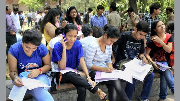 Students Now On Can Pursue Two Full-time Courses Simultaneously 