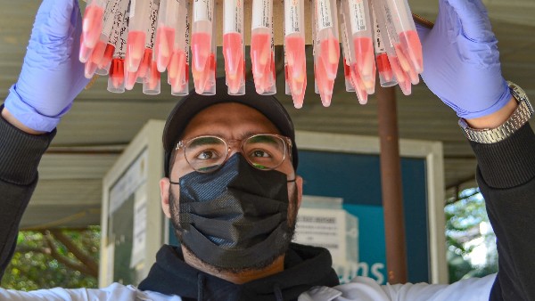 ಕೊರೊನಾವೈರಸ್ ರೂಪಾಂತರ ಹರಡುವಿಕೆ ಅಪಾಯ 