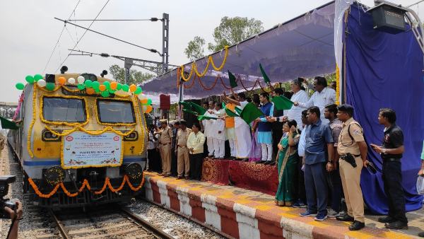 ಹೊಸಪೇಟೆ-ಬಳ್ಳಾರಿ ನಡುವಿನ ರೈಲು