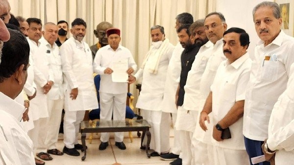  ಎಫ್ ಐಆರ್ ದಾಖಲಾಗಿರುವ ಒಬ್ಬ ಆರೋಪಿಯಲ್ಲಿ ಸಿಎಂ ರಕ್ಷಿಸುತ್ತಿದ್ದಾರೆ