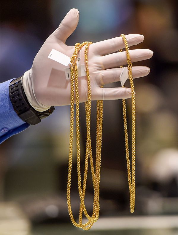 22 ಕ್ಯಾರೆಟ್ 24ಕ್ಯಾರೆಟ್ (ಬೆಲೆ ರೂ ಗಳಲ್ಲಿ) 