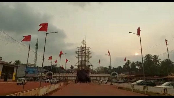 Hindu Jagran Vedike Started Campaign In Puttur Asking Hindus To Use Only Hindu Auto Drivers During Mahalingeshwar Jatre Hindu Jagran Vedike Started Campaign In Puttur Asking Hindus To Use Only Hindu Auto Drivers During Mahalingeshwar Jatre