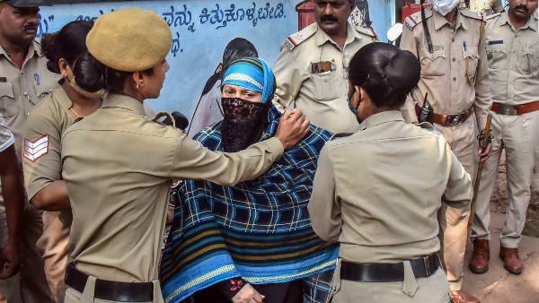 8 ತಂಡಗಳ ನಿಯೋಜನೆ