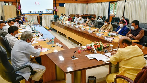 ಕರ್ನಾಟಕದಲ್ಲಿ ವಿವಿಧ ಕಾಮಗಾರಿಗಳಿಗೆ ಅನುದಾನ ಘೋಷಣೆ 