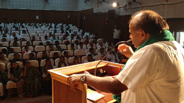  ಕುಮಾರಸ್ವಾಮಿ ಅವರು ಮತ ವಿಭಜನೆಗಾಗಿ ಹಾಗೆ ಮಾತನಾಡುತ್ತಿಲ್ಲ ಎಂದು ನಂಬುತ್ತೇನೆ