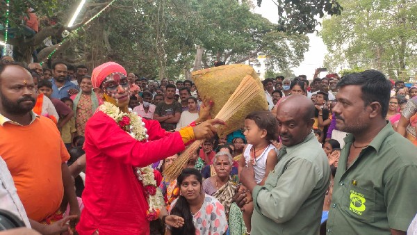 Anekal Karaga Special Striking With Broom 