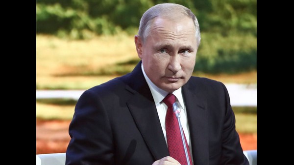 ಪೆಸ್ಕೋವ್ ಮಗಳು ಸೋಷಿಯಲ್ ಮೀಡಿಯಾ ಸೆನ್ಸೇಷನ್: 