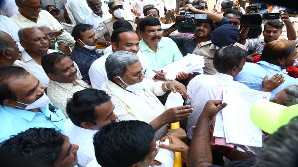  ಬೆಂಗಳೂರಿನಿಂದ ಕ್ಷೇತ್ರ ದೂರ ಎನ್ನುವ ಮಾತನ್ನು ಸಿದ್ದರಾಮಯ್ಯ ಆಡಿದ್ದಾರೆ