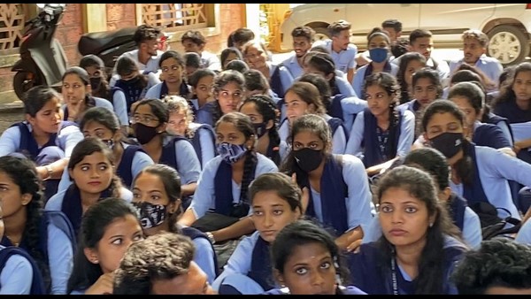 ಪ್ರಮುಖ ನಿಯಮ ಪುಸ್ತಕದಲ್ಲಿ ಹಿಜಾಬ್‌ಗೆ ಅವಕಾಶ 