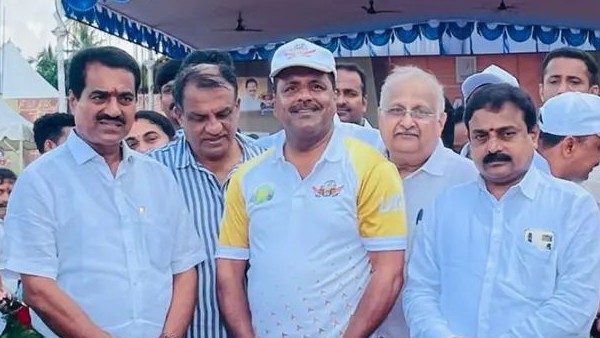 ವಿದ್ಯಾರ್ಥಿನಿಯರಿಗೆ ಡಿಸಿ ಖಡಕ್ಕಾಗಿ ಕಾನೂನಿನ ಪಾಠ