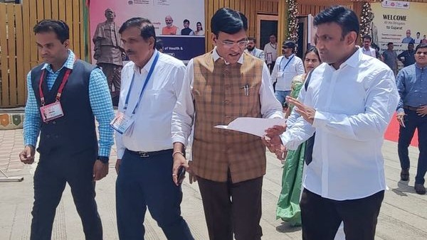 ವಿಶೇಷ ಕಾಳಜಿ ವಹಿಸಲಾಗುತ್ತಿದೆ 