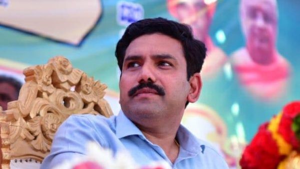 H.Vishwanath opposed to Vijayendra as Minister H.Vishwanath opposed to Vijayendra as Minister