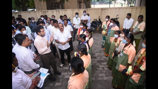 ಹೆಸರಘಟ್ಟ, ನೆಲಗದನಹಳ್ಳಿ ಮುಖ್ಯ ರಸ್ತೆ 