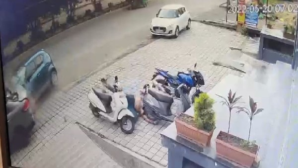 ದಿಕ್ಕಾಪಾಲಾಗಿ ಬಿದ್ದ ಗಾಯಾಳುಗಳು 