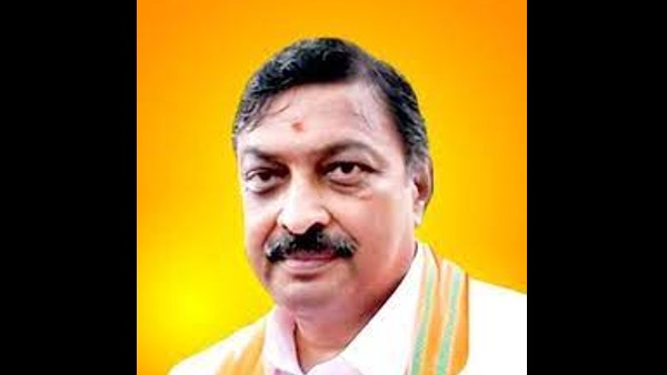  ನಿರ್ಮಲ್ ಕುಮಾರ್ ಸುರಾನ ಮತ್ತು ಮಹಿಳಾ ಮೋರ್ಚಾ ಅಧ್ಯಕ್ಷೆ ಗೀತಾ ವಿವೇಕಾನಂದ 