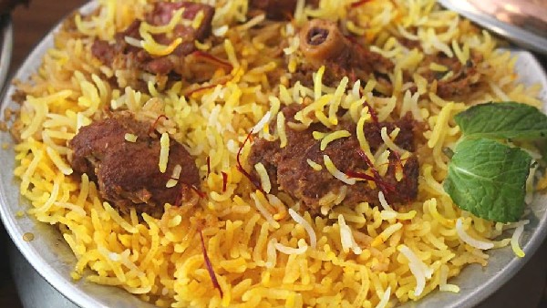 Notice Issued to Tirupattur Collector Over Ban on Beef and Pork at Ambur Biryani Festival Notice Issued to Tirupattur Collector Over Ban on Beef and Pork at Ambur Biryani Festival