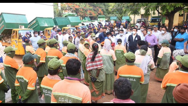 Inspection of Various Development Works in mahadevapura Zone by bbmp chief commissiner