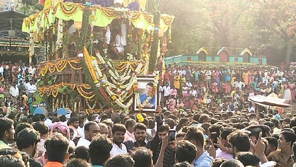 Chitradurga: puneeth rajkumar photo procession at Kanive Maramma fair 