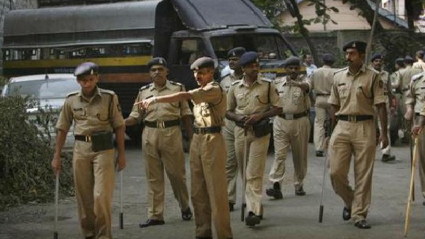 Fight For Rs. 2100: 15 Vehicles on Fire, 11 Hospitalized