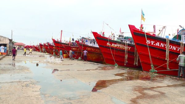 ಶೇ 70ರಷ್ಟು ಬೋಟ್ ಲಂಗರು ಹಾಕಿದೆ