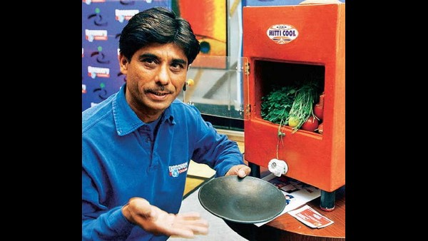 ಸಾಲ ಪಡೆದು ವ್ಯಾಪಾರ ಆರಂಭ 